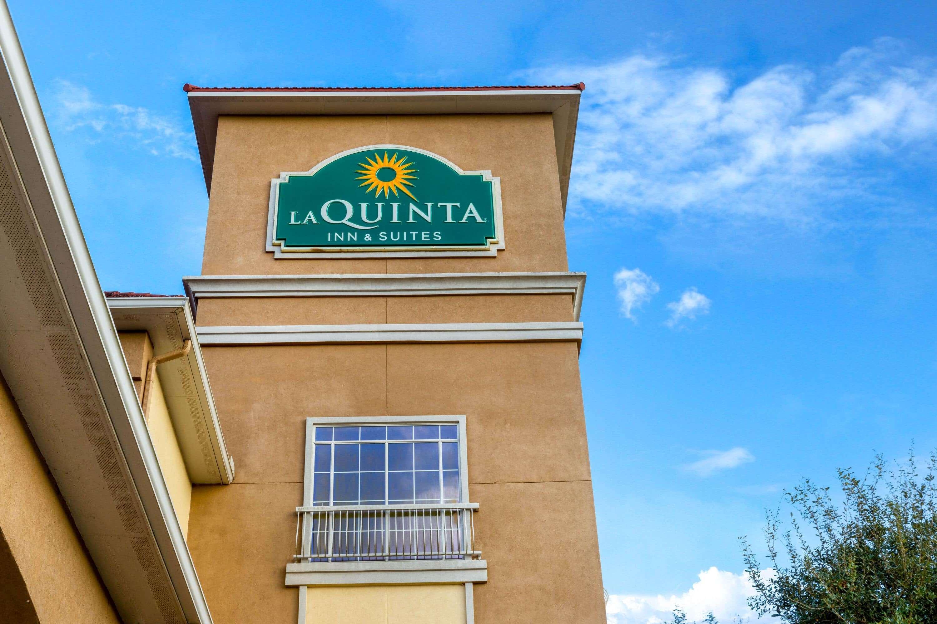 La Quinta By Wyndham Angleton Hotell Exteriör bild