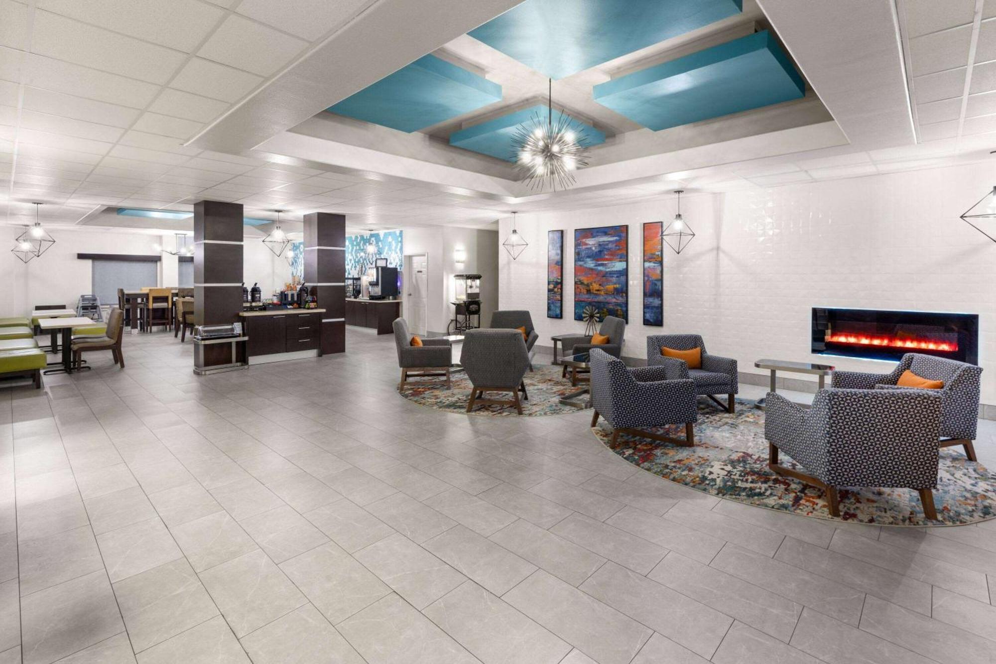 La Quinta By Wyndham Angleton Hotell Exteriör bild
